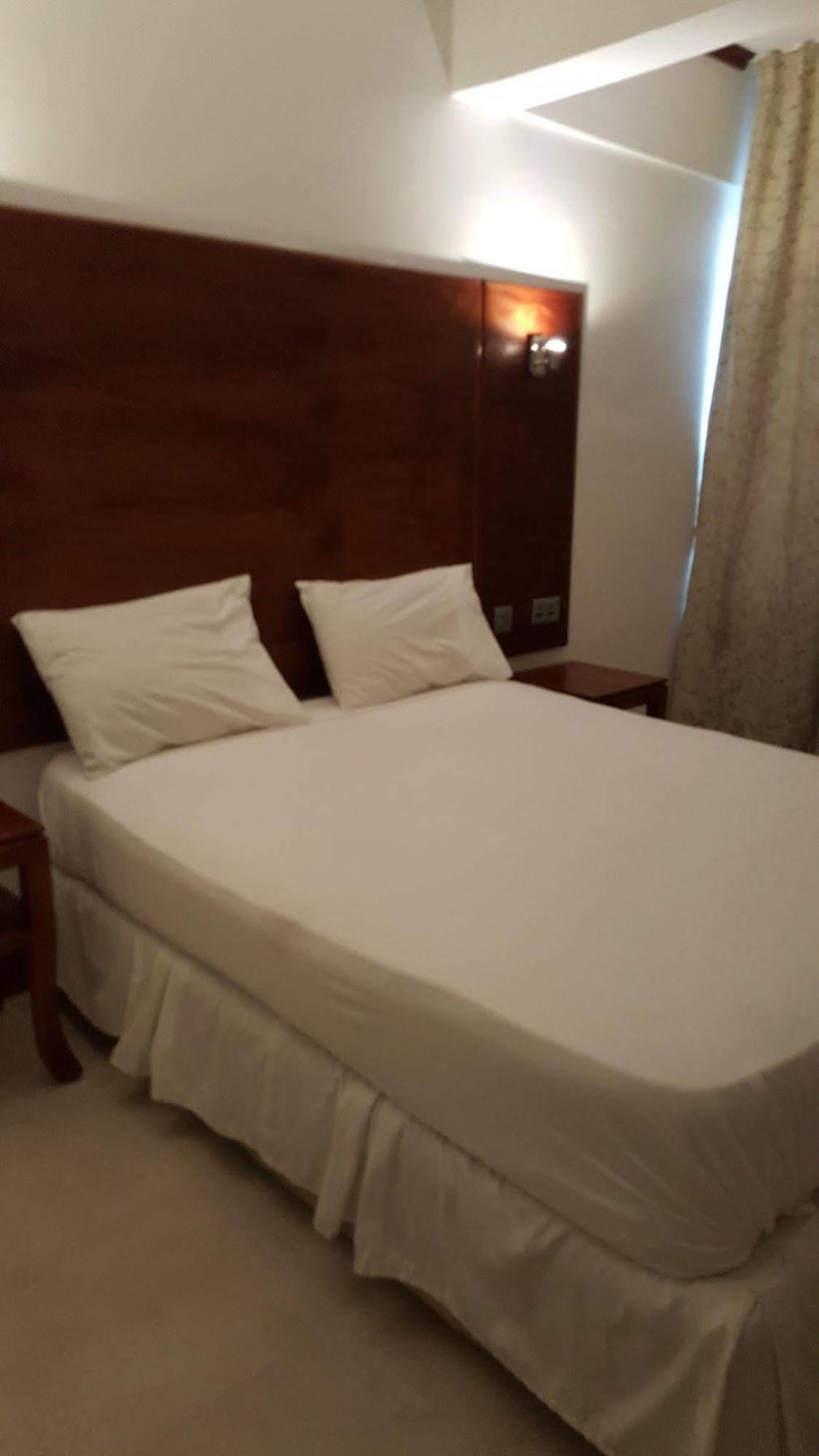 Golden Gate Hotel Кумасі Екстер'єр фото